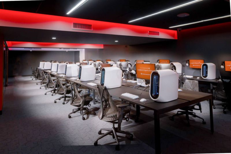 File:Alienware Longhorn Esports Lounge 1.jpg