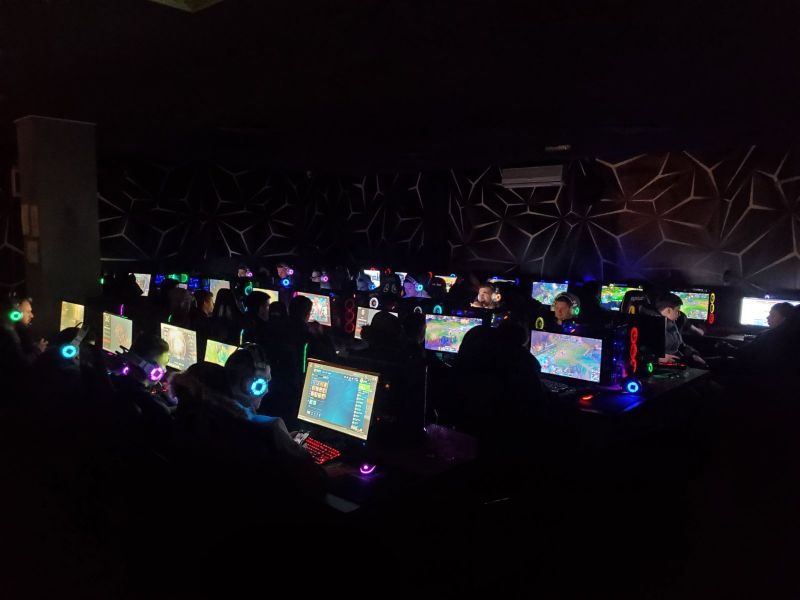File:Gaming Caffe 3D 1.jpg