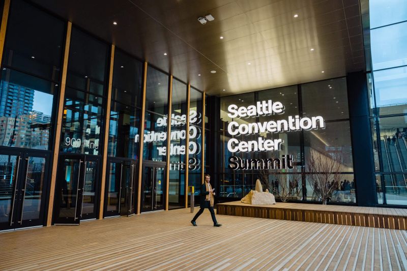 File:Seattle Convention Center 1.jpg
