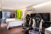 Ihotel 1.jpeg